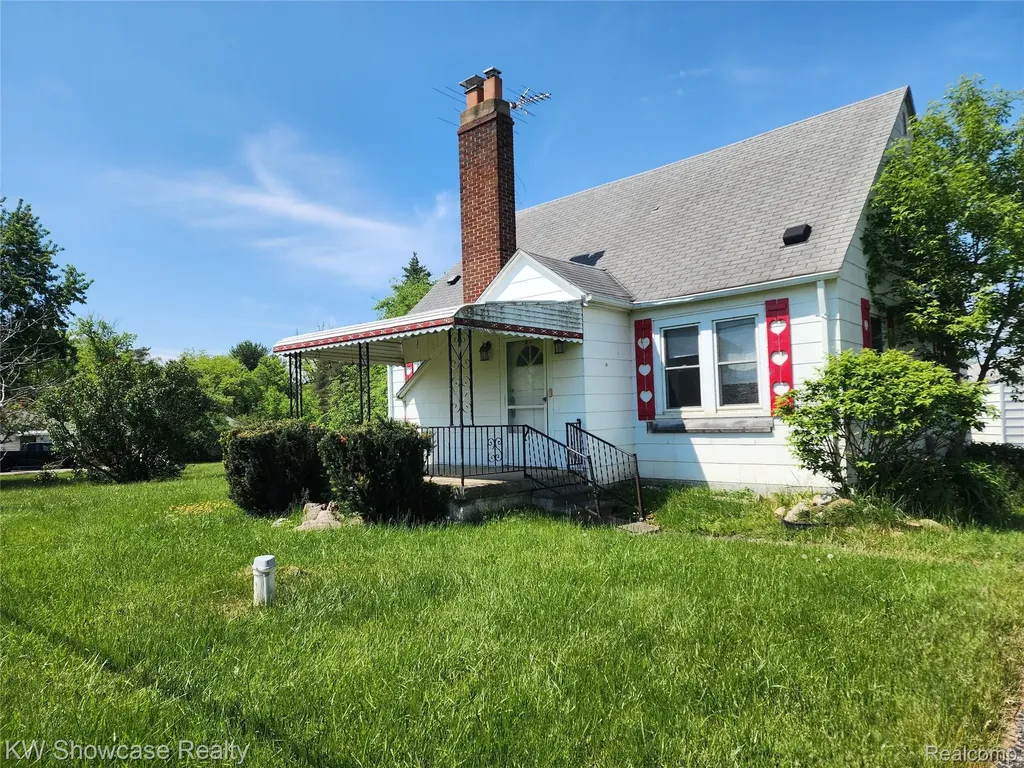 4356 S Vassar Road Burton City MI 48519