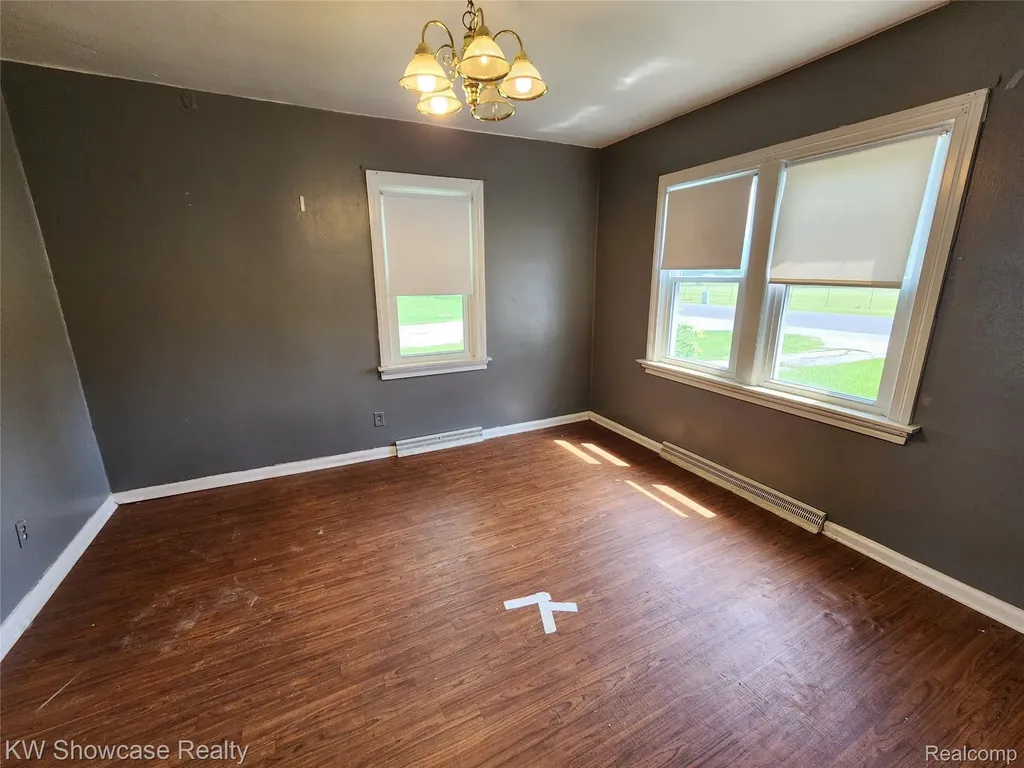 4356 S Vassar Road Burton City MI 48519