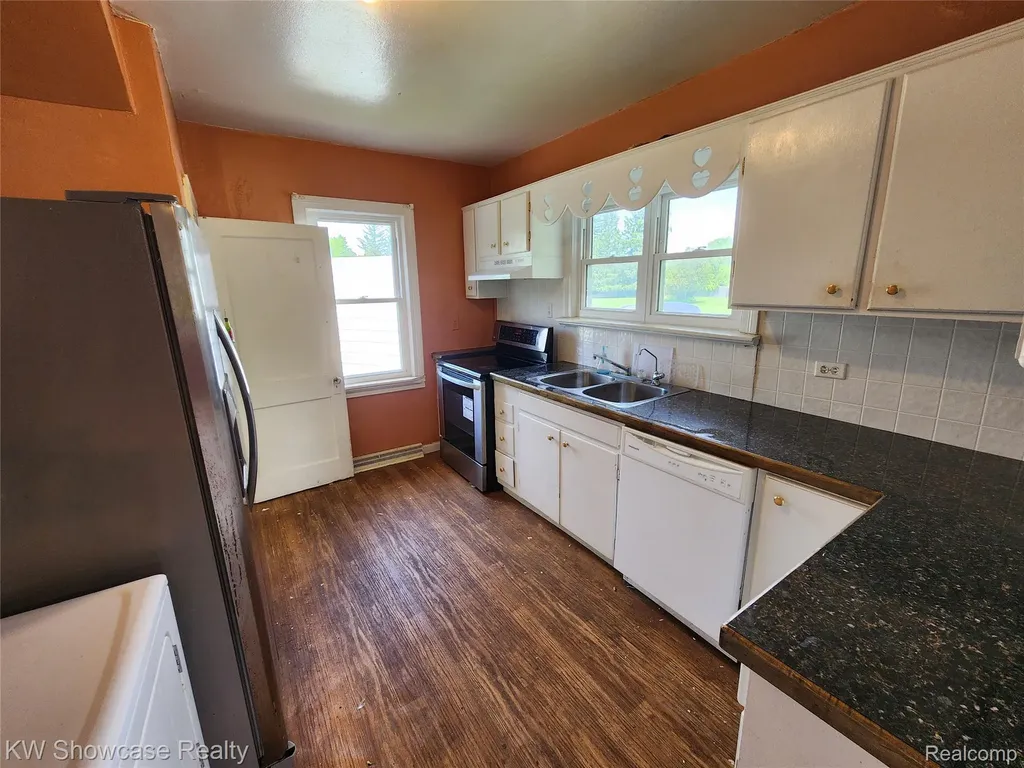 4356 S Vassar Road Burton City MI 48519