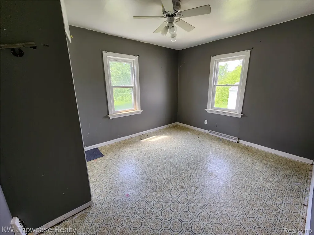 4356 S Vassar Road Burton City MI 48519