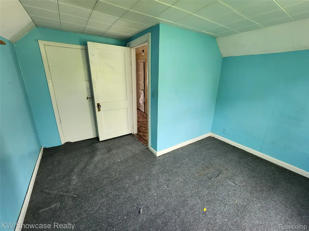 4356 S Vassar Road Burton City MI 48519