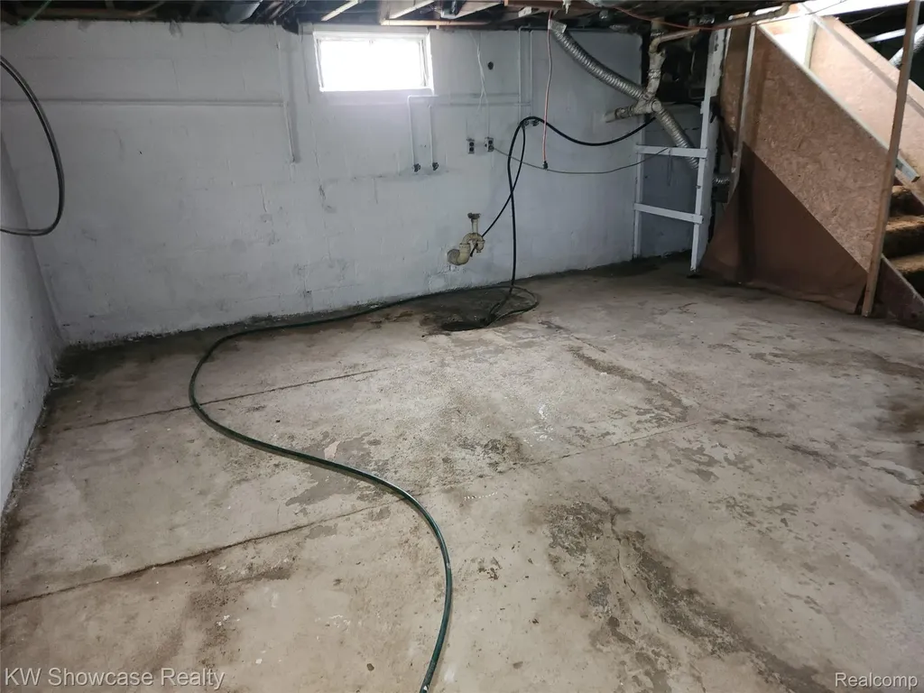 4356 S Vassar Road Burton City MI 48519