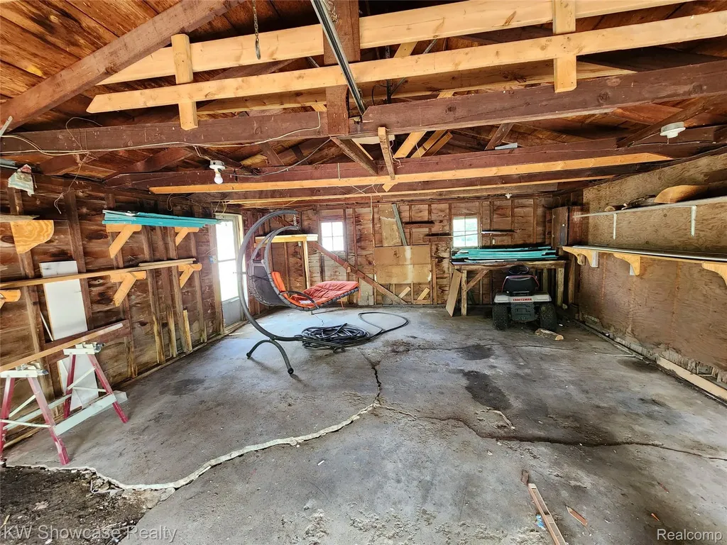 4356 S Vassar Road Burton City MI 48519