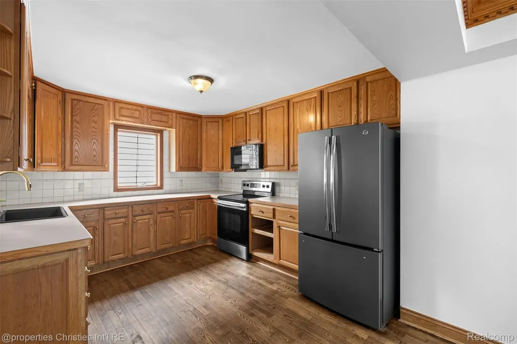 158 S Rawles Street Romeo Village MI 48065