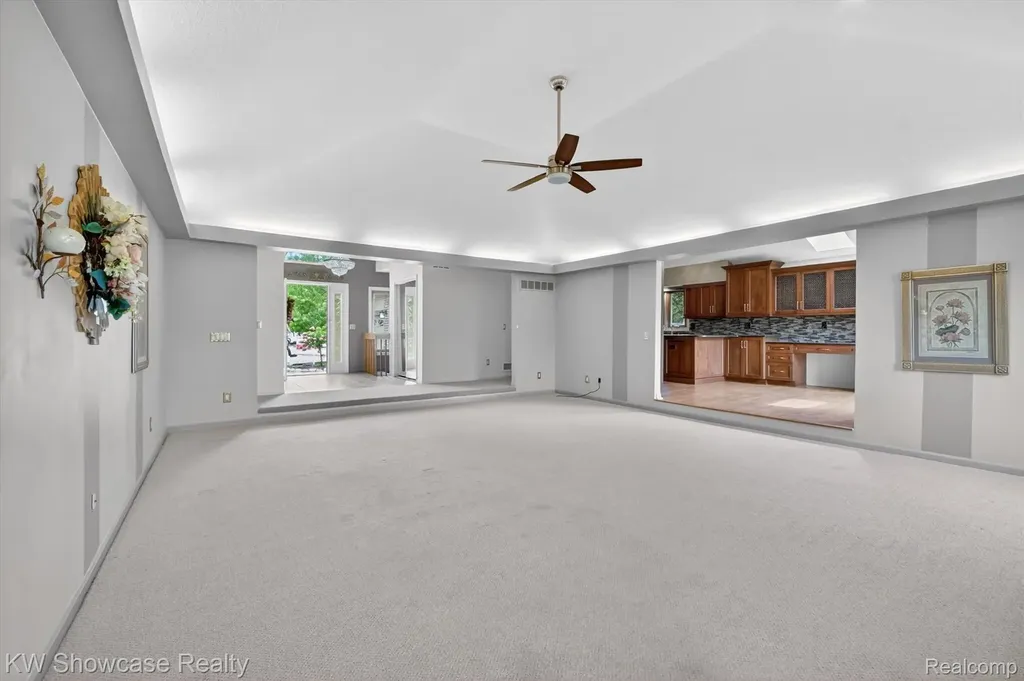 39995 Brylor Court Clinton Charter Township MI 48038