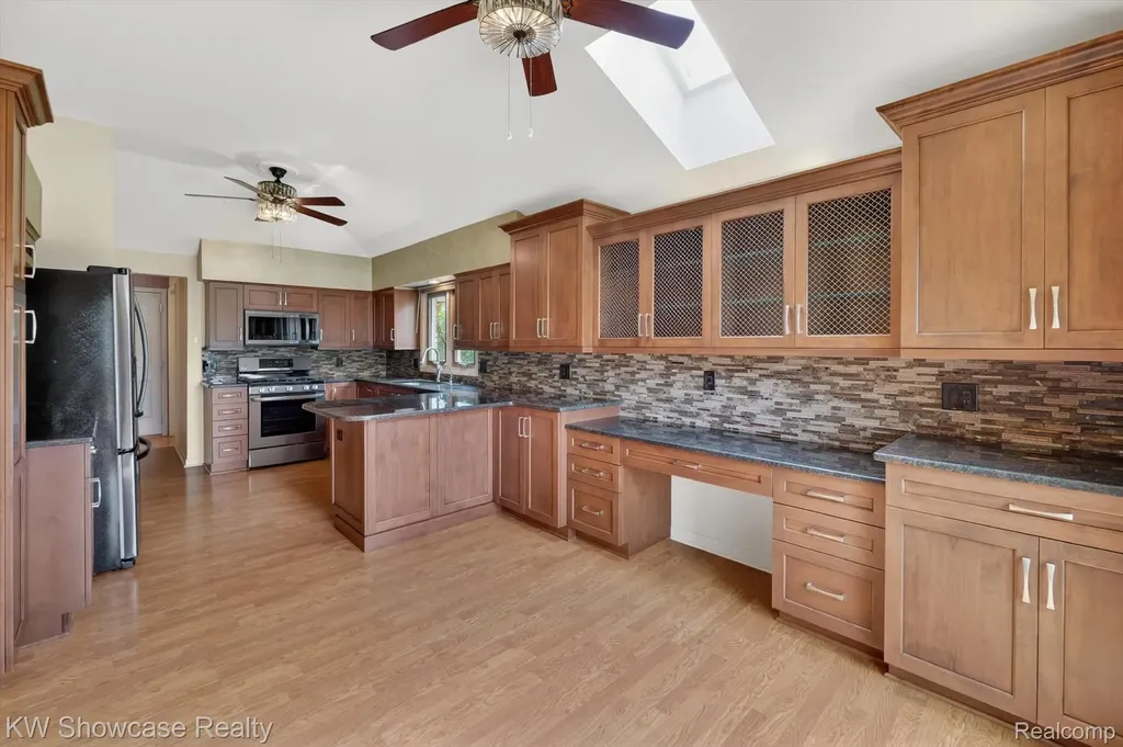 39995 Brylor Court Clinton Charter Township MI 48038