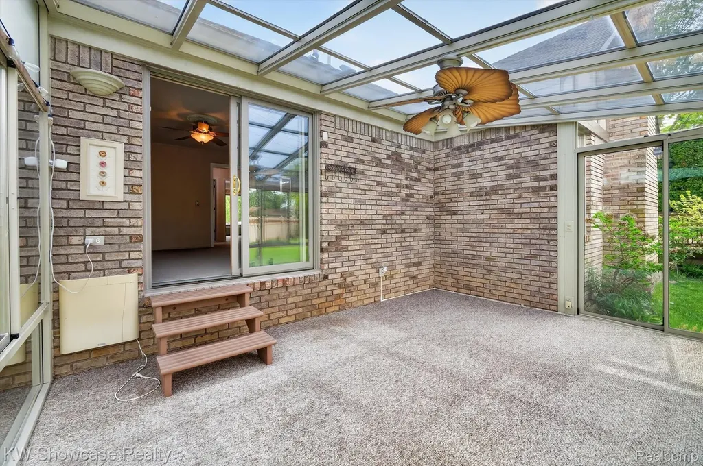 39995 Brylor Court Clinton Charter Township MI 48038