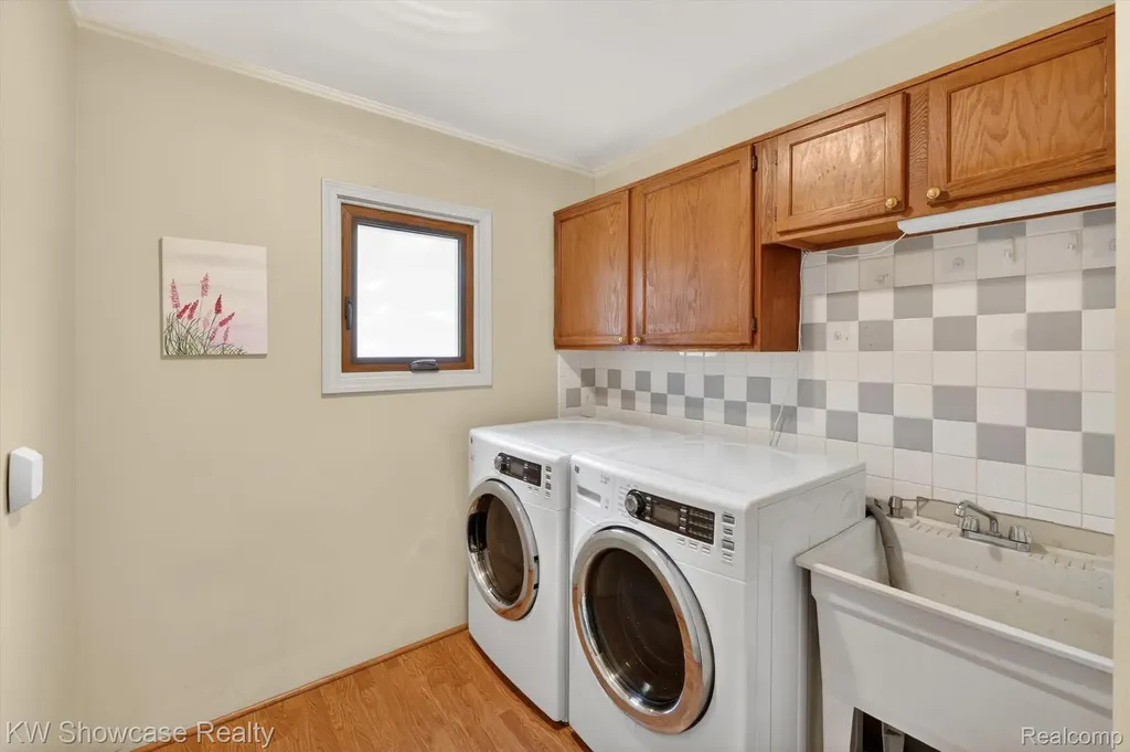 39995 Brylor Court Clinton Charter Township MI 48038