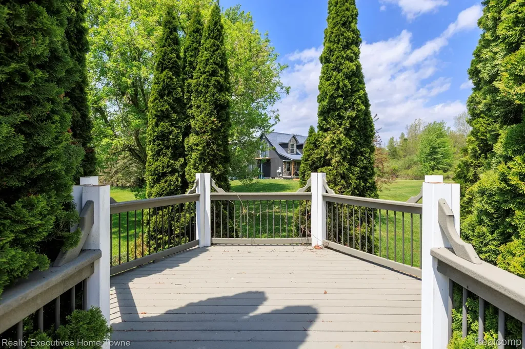 1041 Mackie Road Almont Township MI 48003