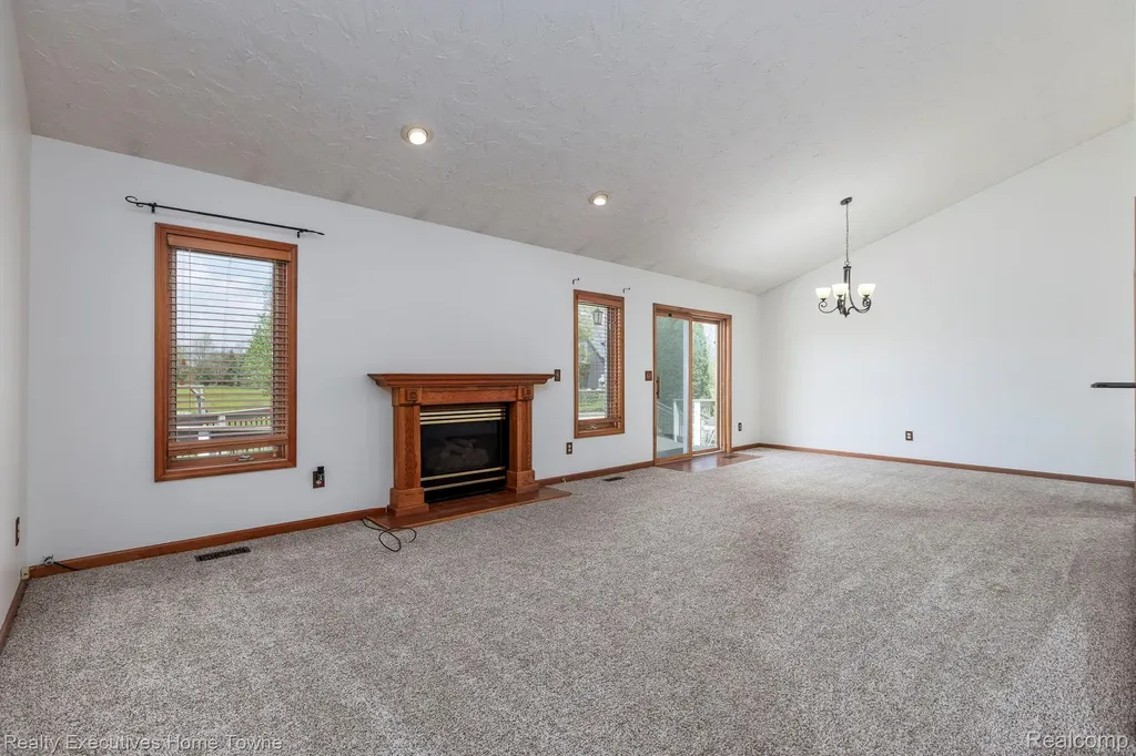 1041 Mackie Road Almont Township MI 48003