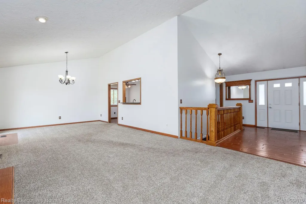 1041 Mackie Road Almont Township MI 48003