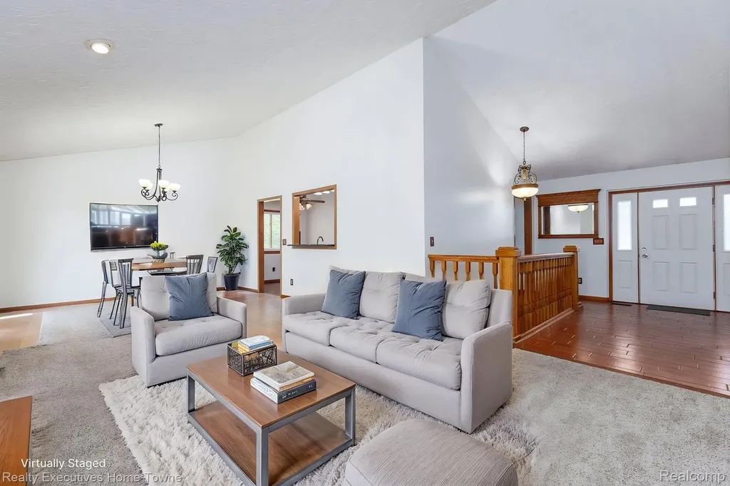 1041 Mackie Road Almont Township MI 48003
