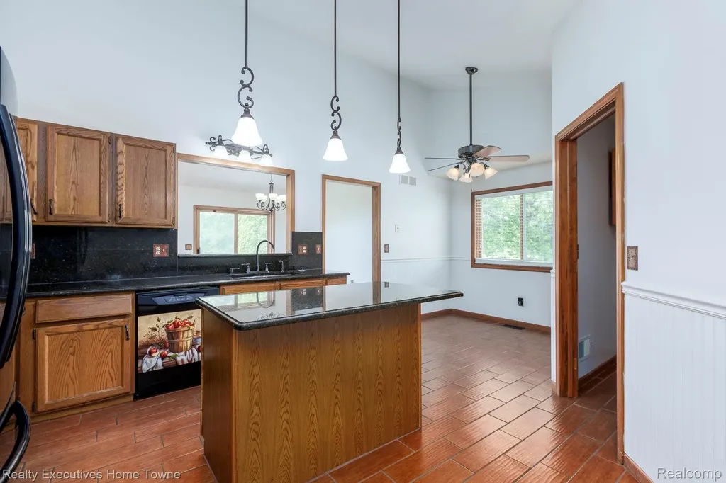 1041 Mackie Road Almont Township MI 48003