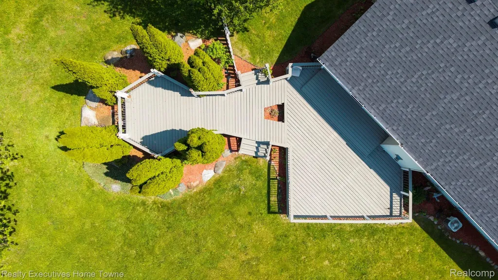 1041 Mackie Road Almont Township MI 48003