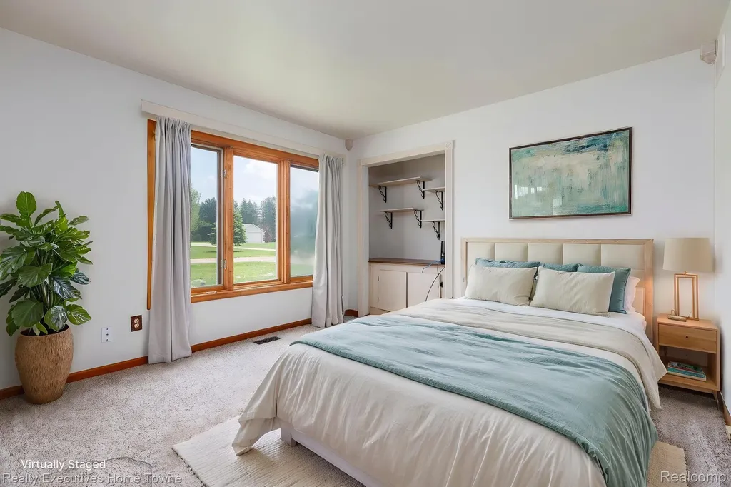 1041 Mackie Road Almont Township MI 48003