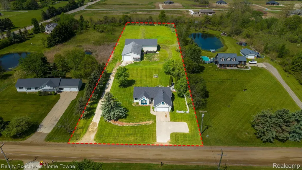 1041 Mackie Road Almont Township MI 48003