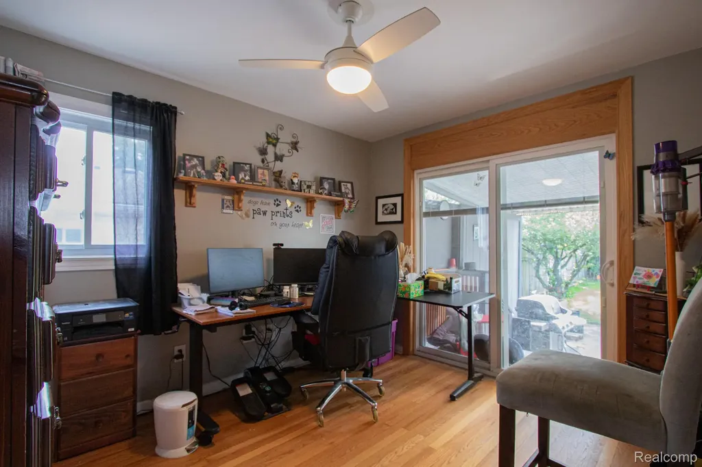 27825 Garfield Street Roseville City MI 48066