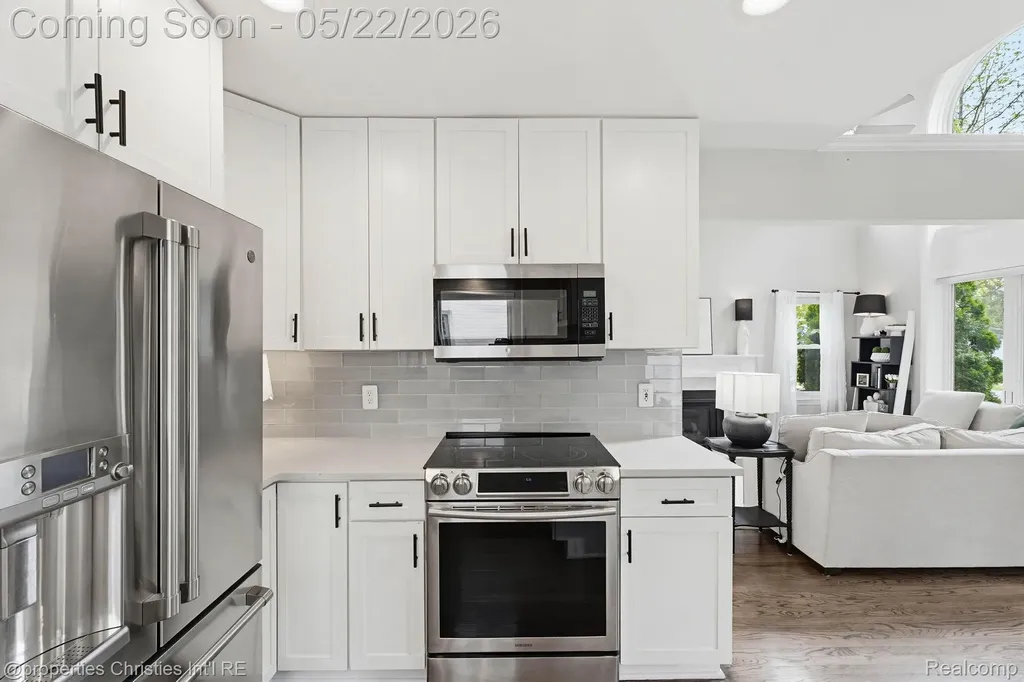 1259 Cedar Drive Birmingham City MI 48009