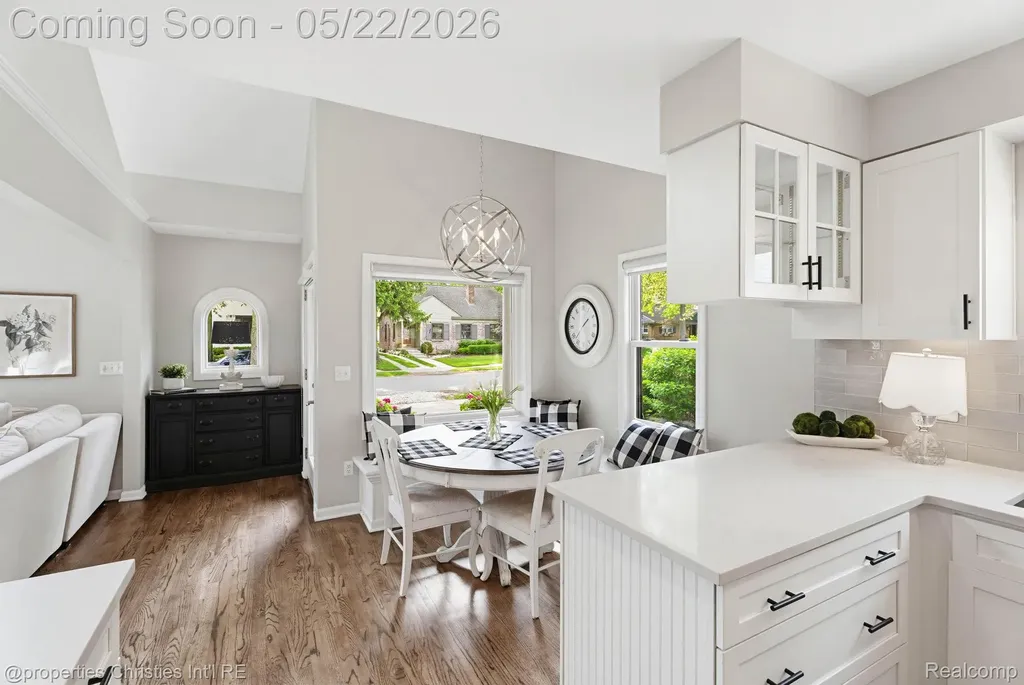 1259 Cedar Drive Birmingham City MI 48009
