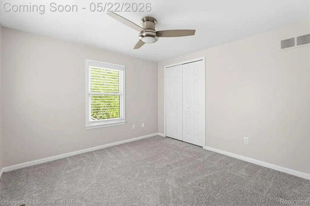 1259 Cedar Drive Birmingham City MI 48009