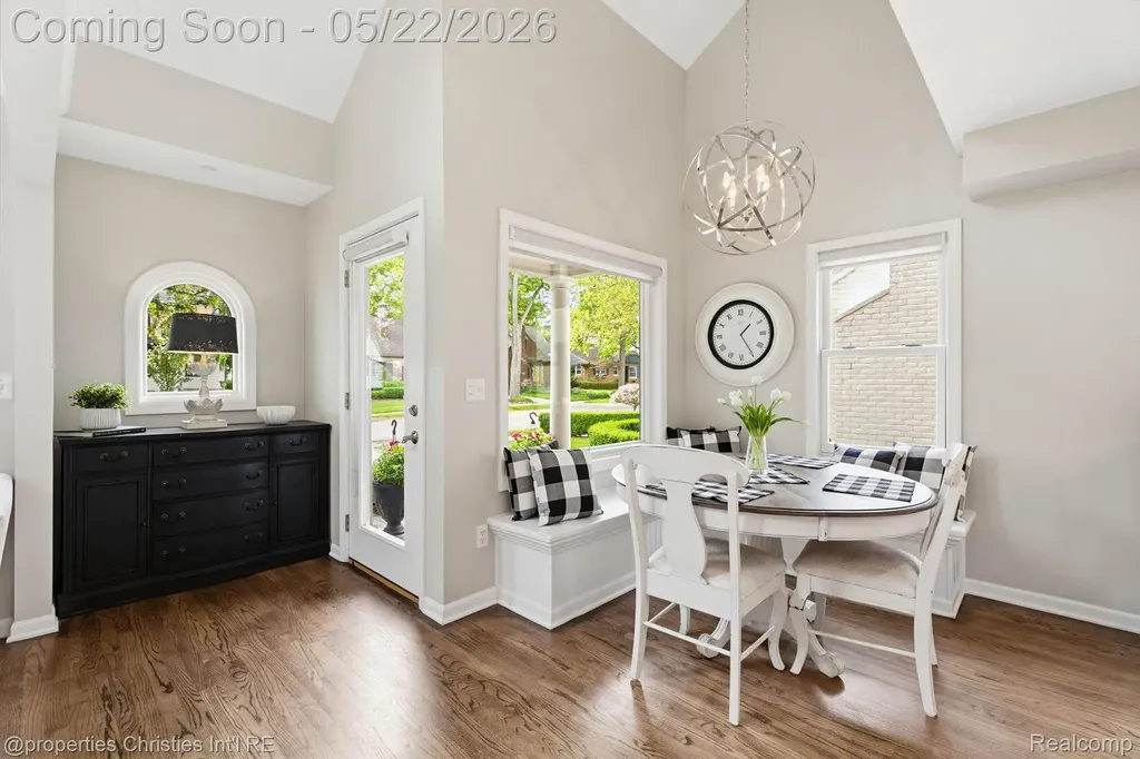 1259 Cedar Drive Birmingham City MI 48009