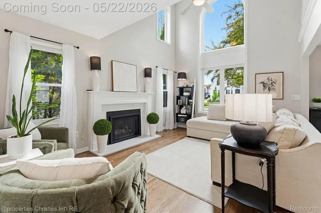 1259 Cedar Drive Birmingham City MI 48009