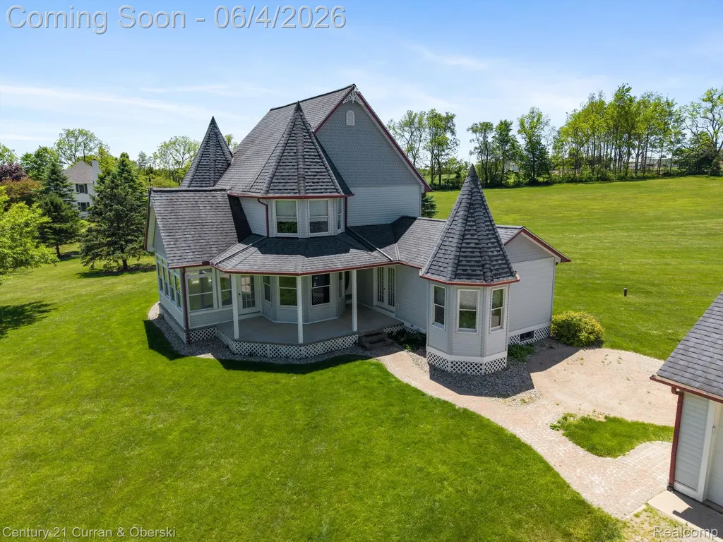 53375 Martha Lane Lyon Charter Township MI 48167