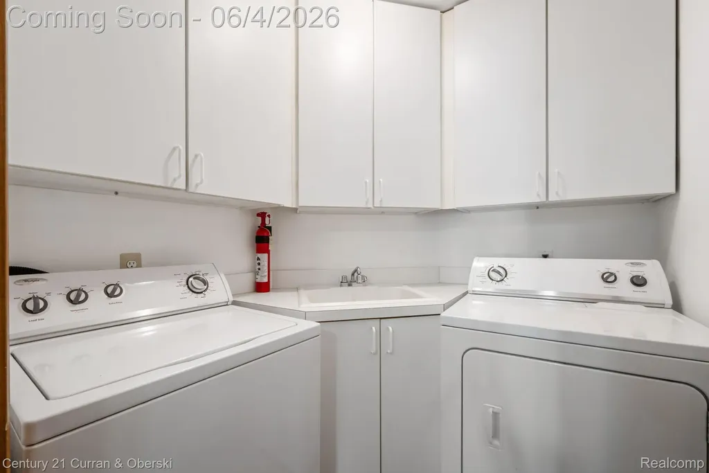 53375 Martha Lane Lyon Charter Township MI 48167