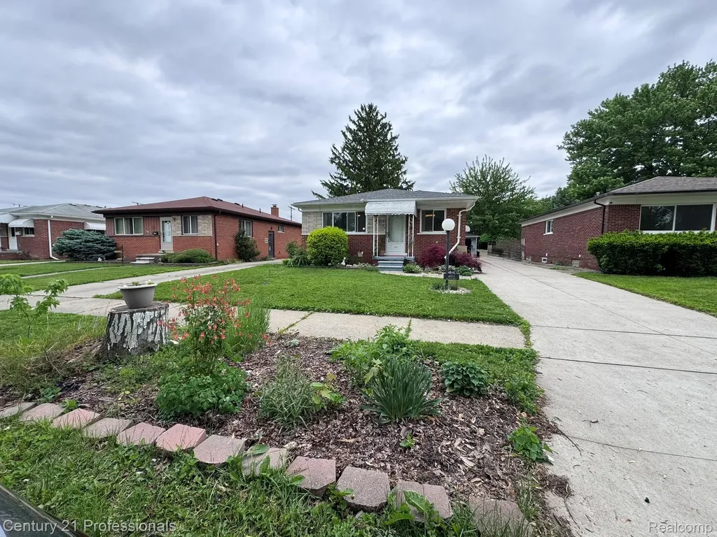 4973 Williams Street Dearborn Heights City MI 48125