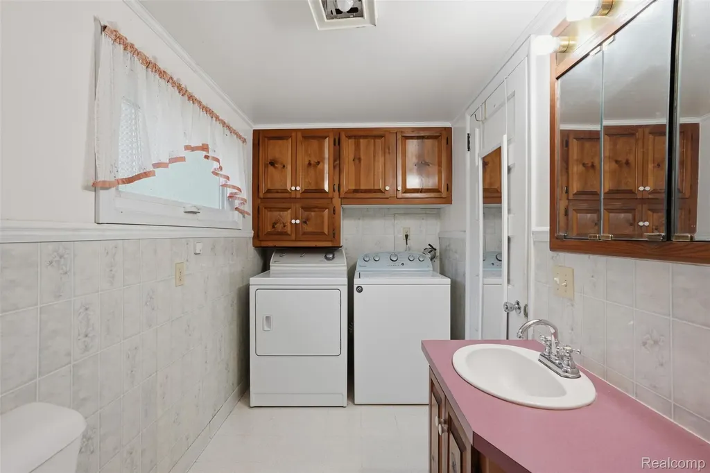 3405 W Coon Lake Road Marion Township MI 48843