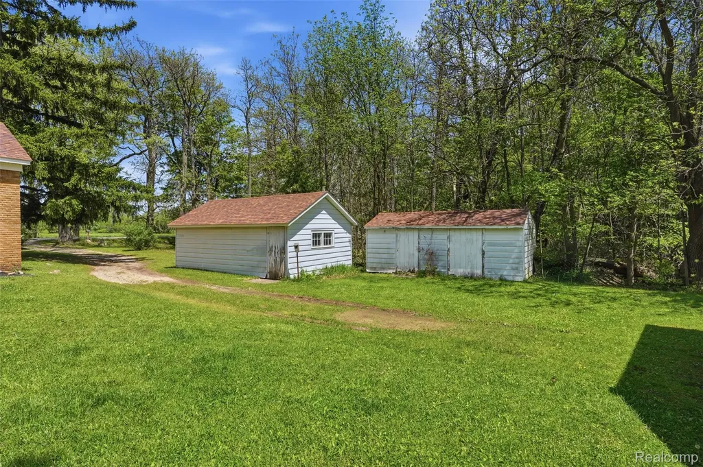 3405 W Coon Lake Road Marion Township MI 48843