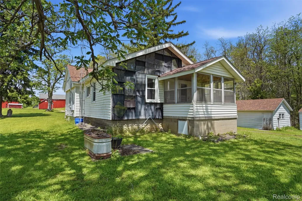 3405 W Coon Lake Road Marion Township MI 48843
