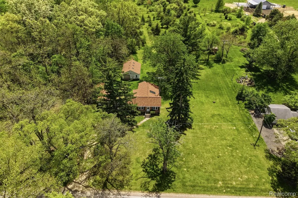 3405 W Coon Lake Road Marion Township MI 48843