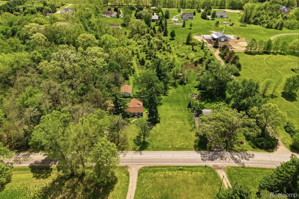 3405 W Coon Lake Road Marion Township MI 48843