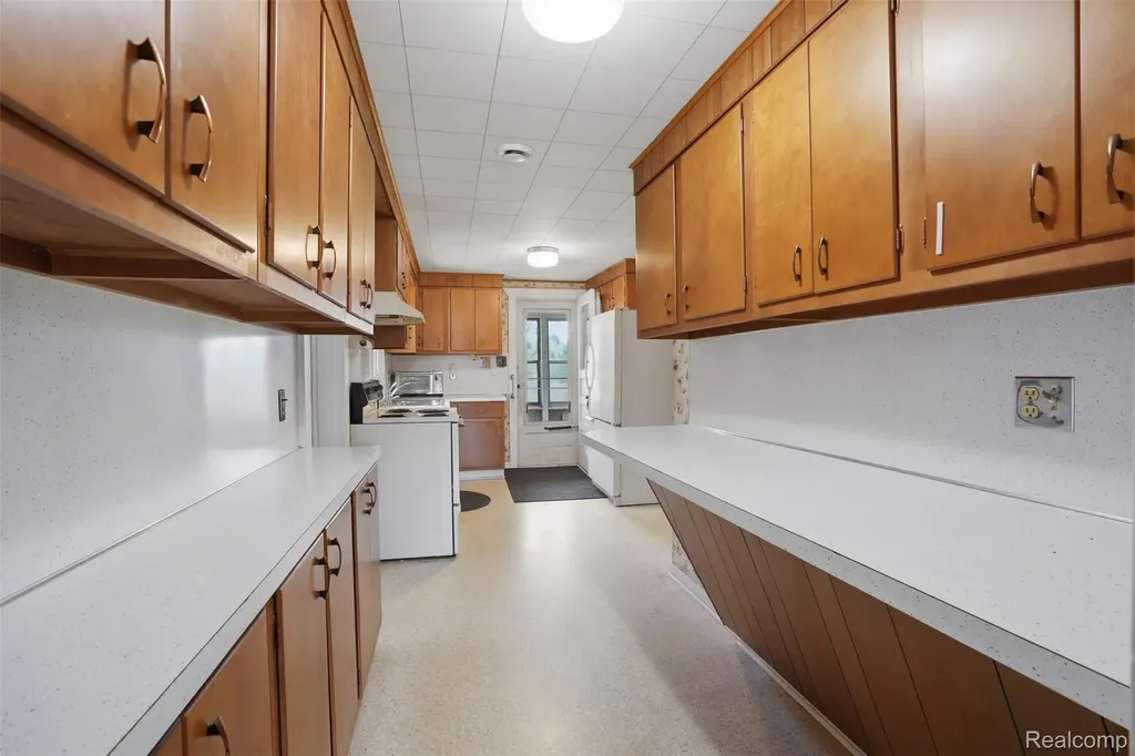 3405 W Coon Lake Road Marion Township MI 48843