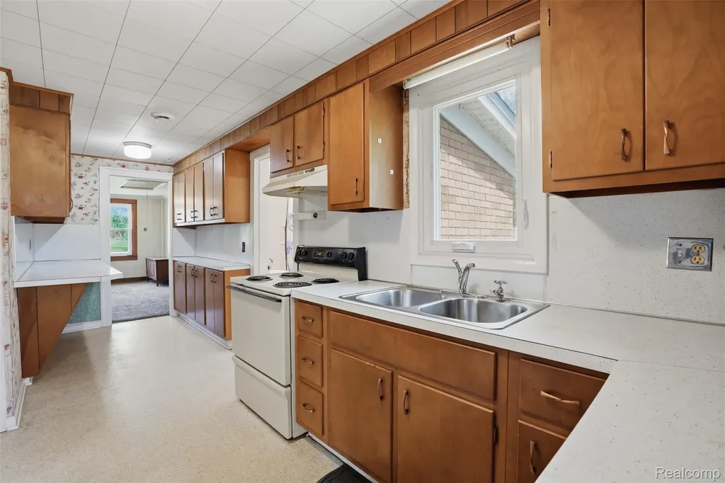 3405 W Coon Lake Road Marion Township MI 48843