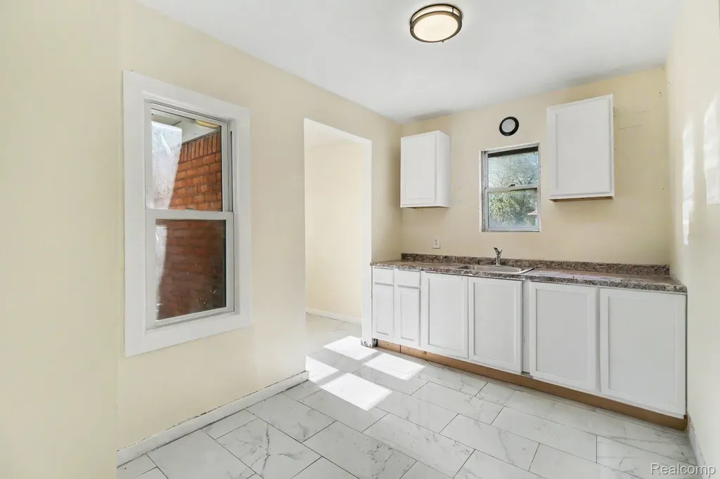 19338 Teppert Street Detroit City MI 48234