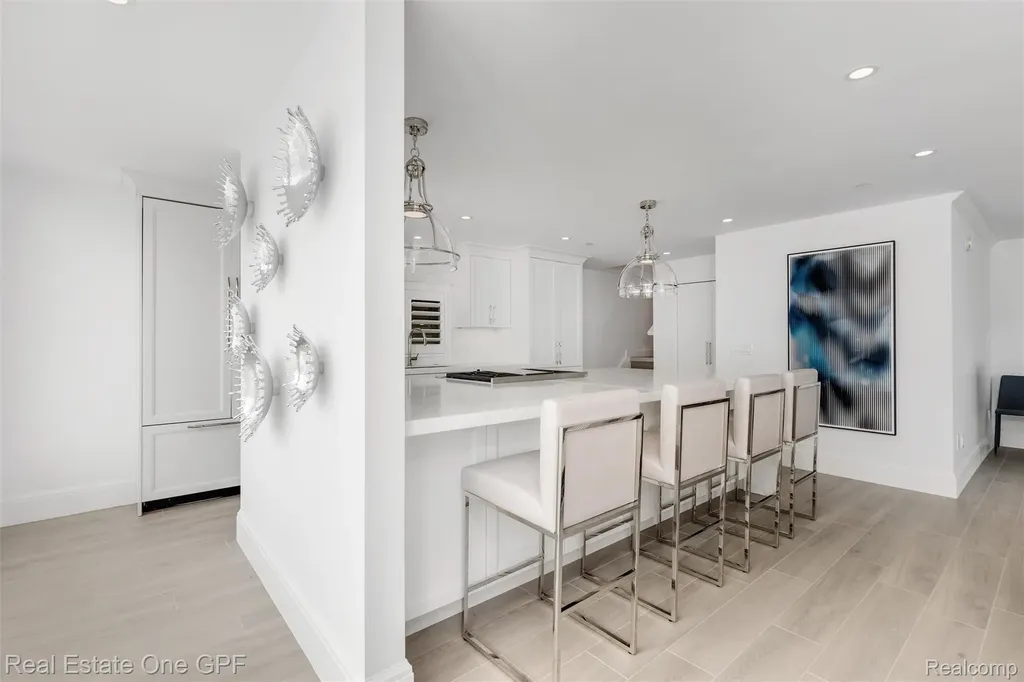46 Evergreen Drive Harrison Charter Township MI 48045