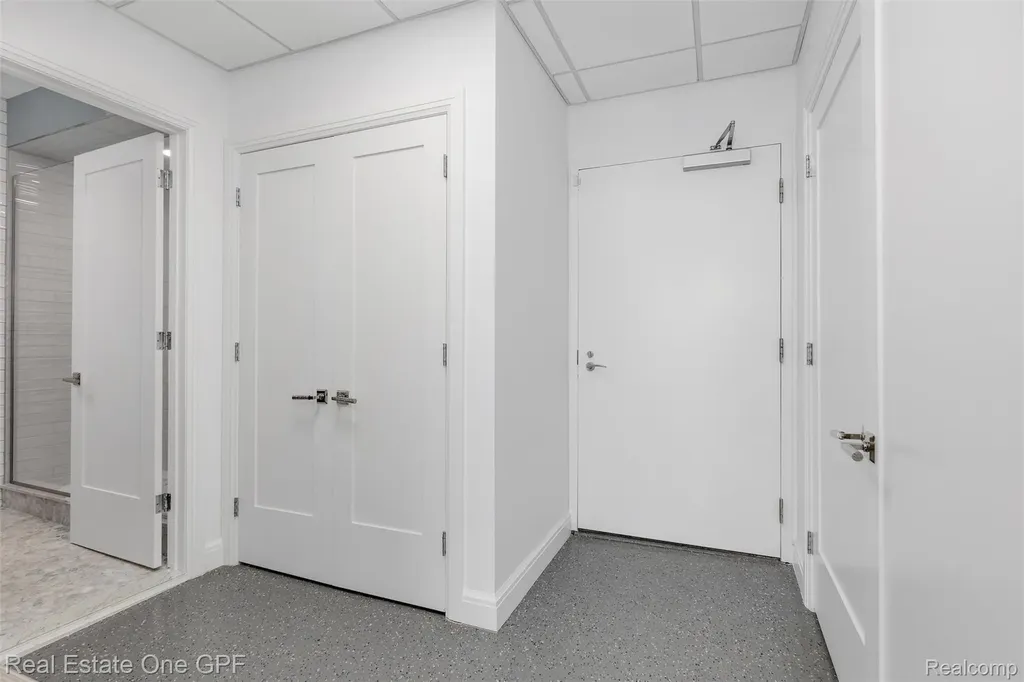 46 Evergreen Drive Harrison Charter Township MI 48045