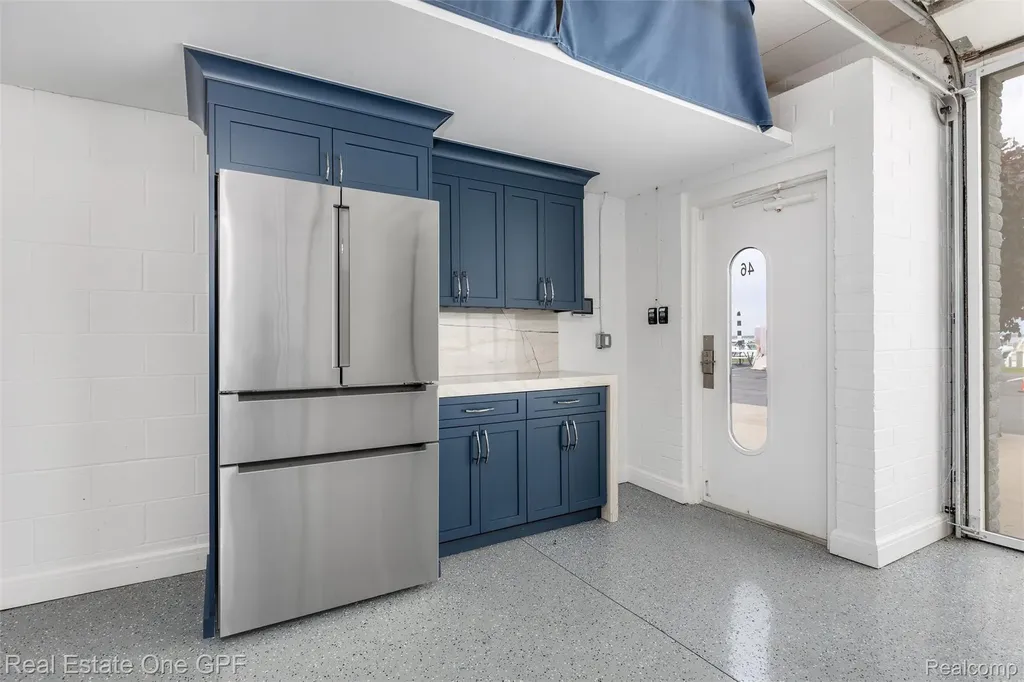 46 Evergreen Drive Harrison Charter Township MI 48045