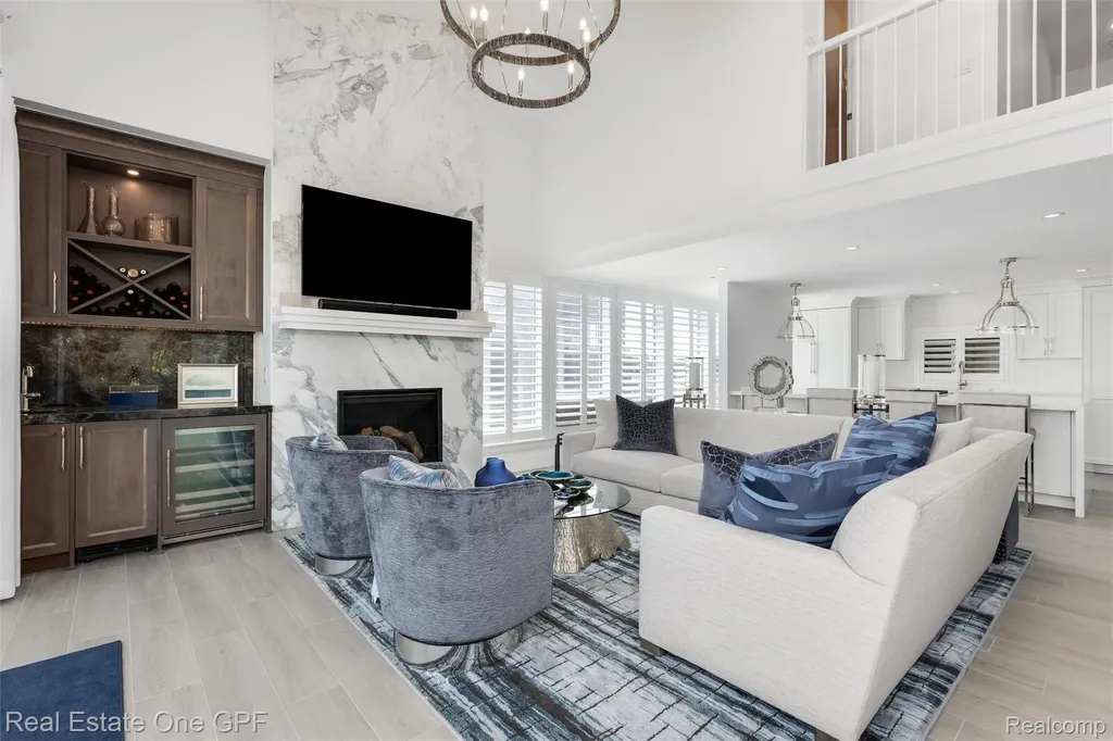 46 Evergreen Drive Harrison Charter Township MI 48045