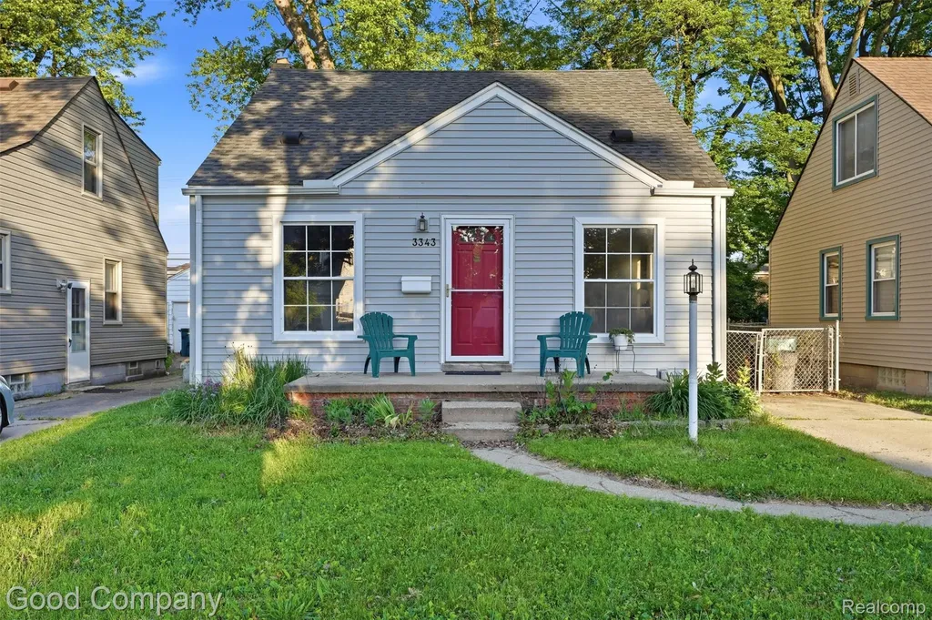 3343 Ellwood Avenue Royal Oak City MI 48073