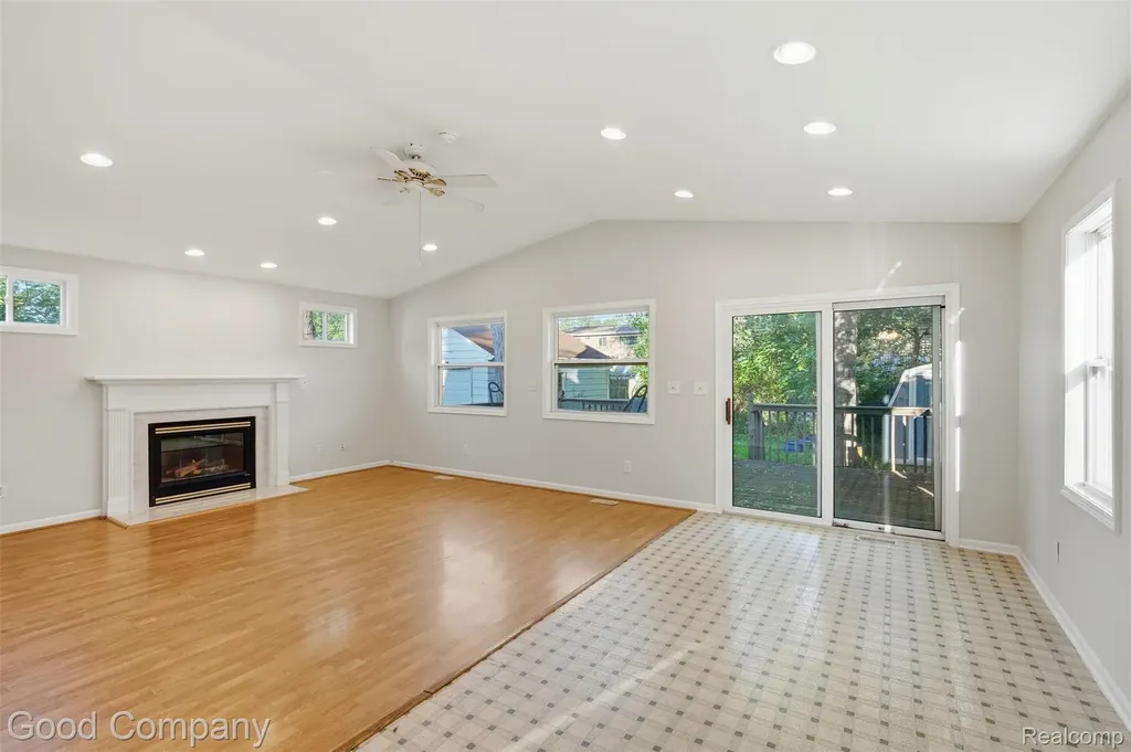 3343 Ellwood Avenue Royal Oak City MI 48073