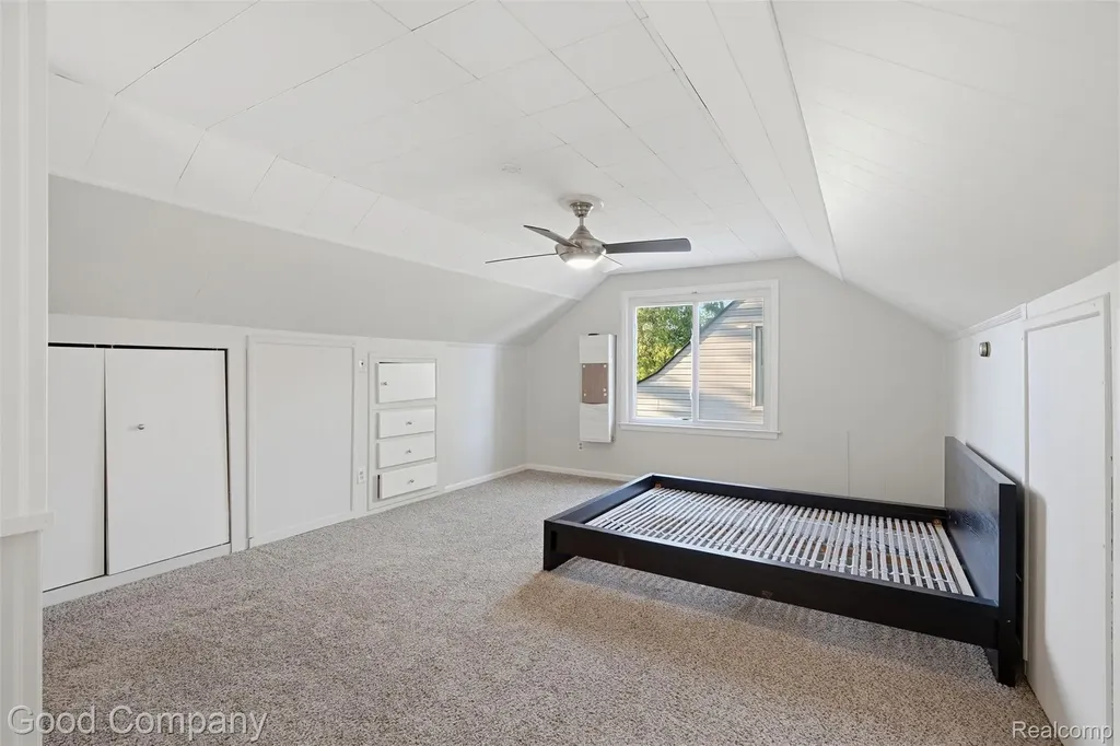 3343 Ellwood Avenue Royal Oak City MI 48073