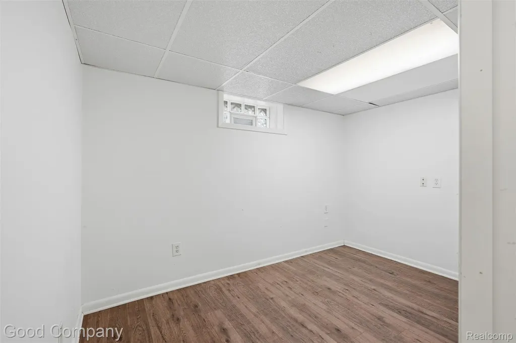 3343 Ellwood Avenue Royal Oak City MI 48073