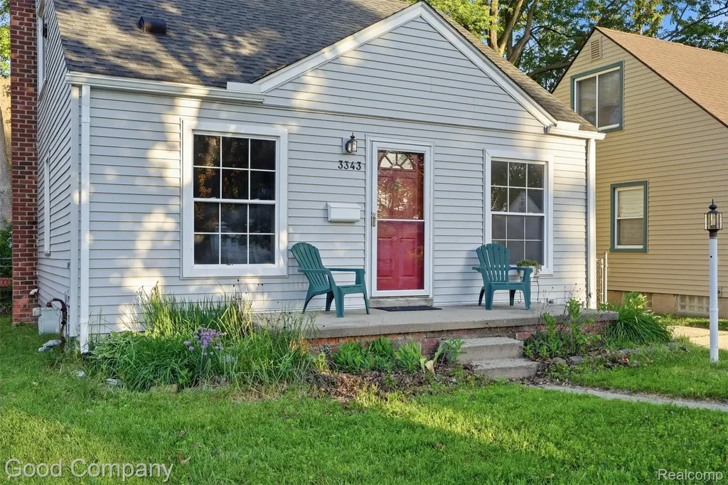 3343 Ellwood Avenue Royal Oak City MI 48073