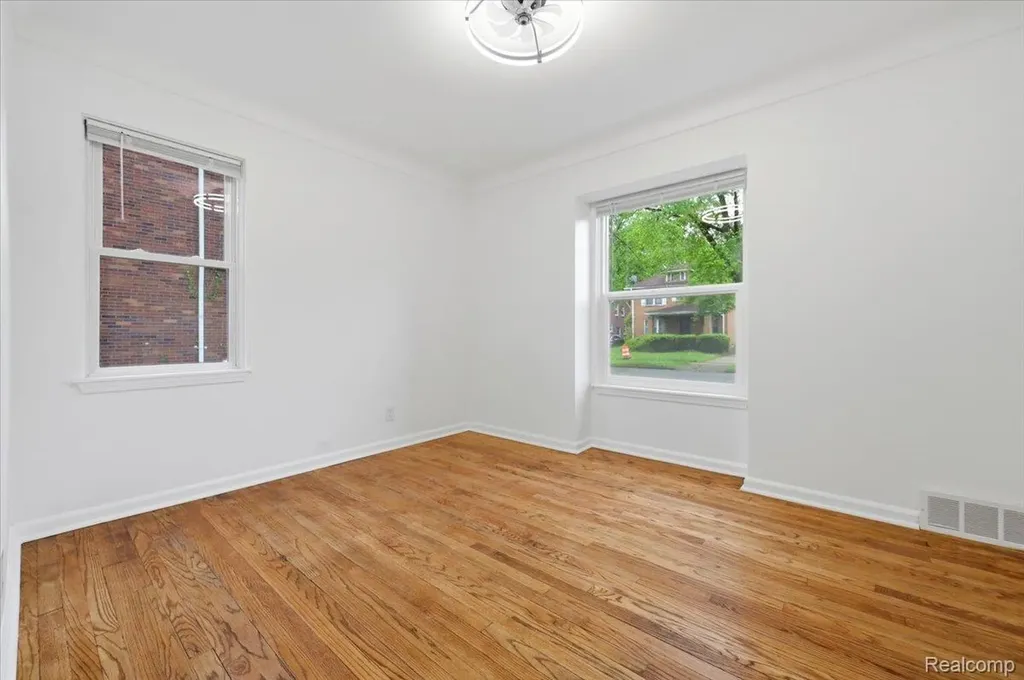 15376 Gilchrist Street Detroit City MI 48227