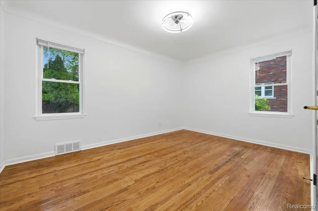15376 Gilchrist Street Detroit City MI 48227