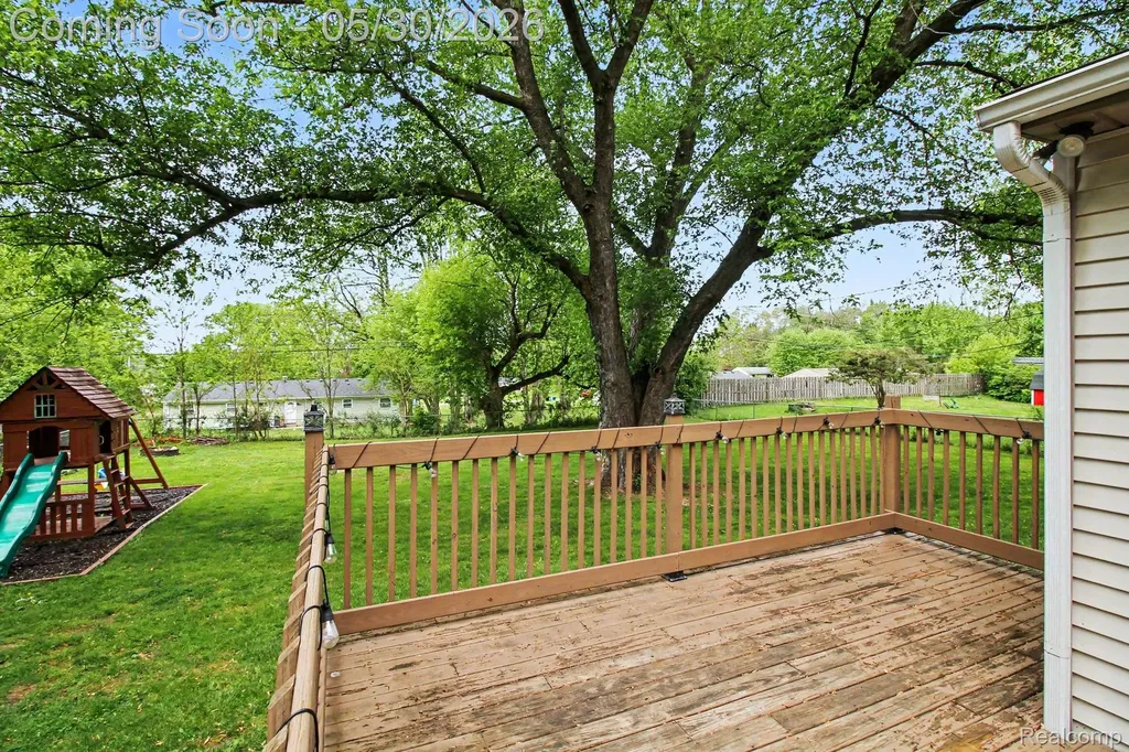 120 Westdale Drive Genoa Township MI 48843