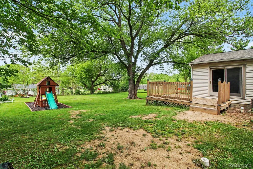120 Westdale Drive Genoa Township MI 48843